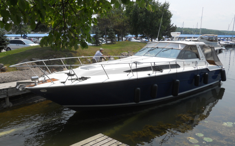 1987 Sea Ray 460 Express Cruiser